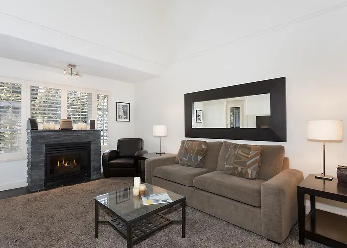 Vacation rental: Glacier Lodge Resort